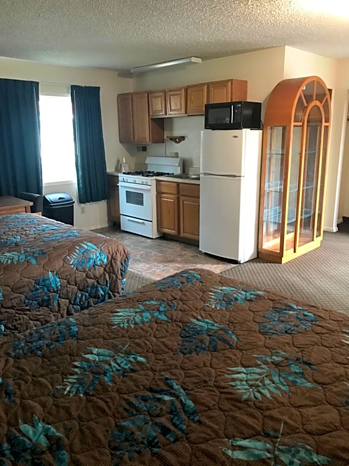 Lazy U Motel