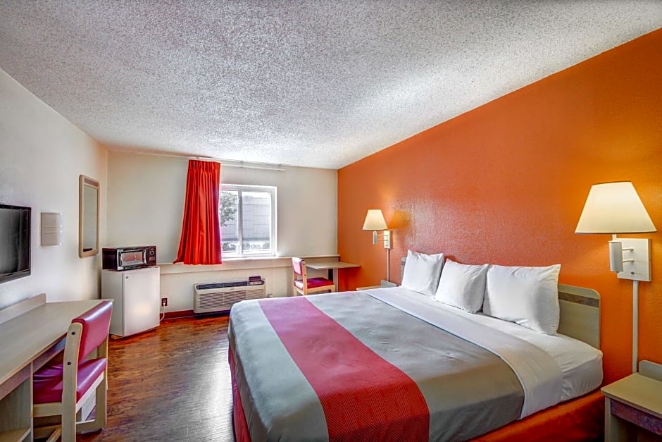 Motel 6-Wichita, KS