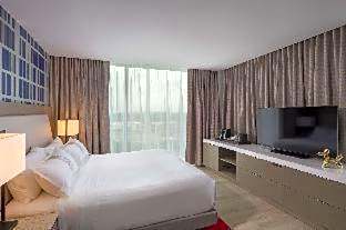 Deluxe Queen Room with Two Queen Beds - Mobility Access/Non-Smoking