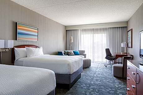 Large Double Room with Courtyard view