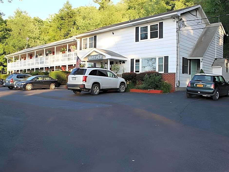 Chatham Travel Lodge