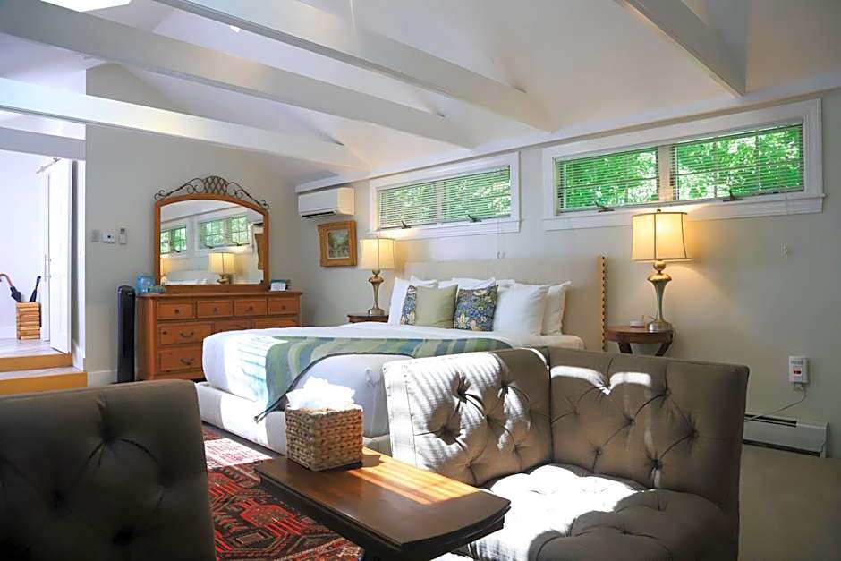 Hartstone Inn