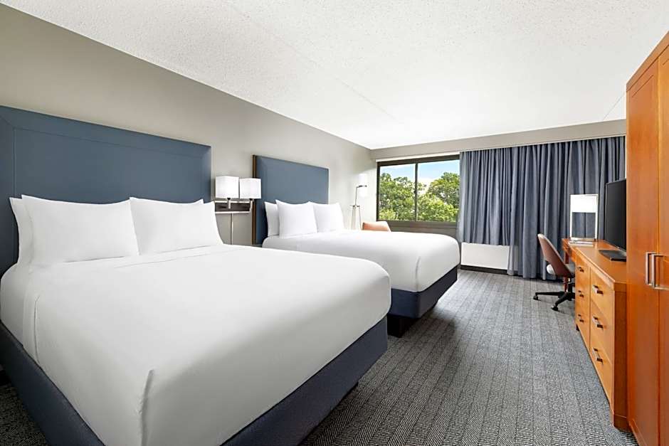 Courtyard by Marriott Montvale