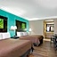 Super 8 by Wyndham Galveston