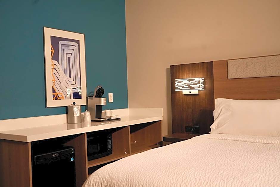Holiday Inn Express Hotel & Suites Jackson - Flowood