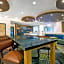 Holiday Inn Express Milwaukee Downtown