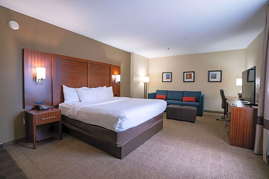 Comfort Suites Airport Flowood