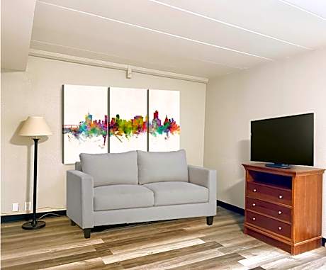 Executive Suite with Kitchenette