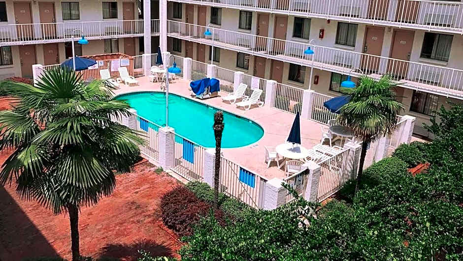 Magnuson Hotel Baton Rouge East