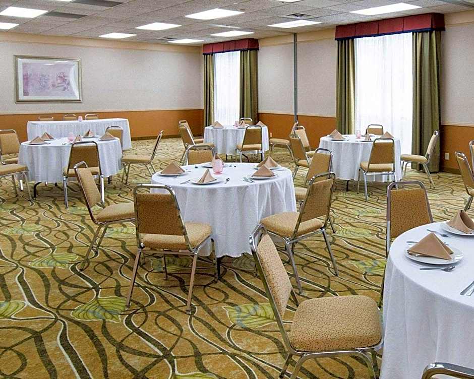 Comfort Suites Parkersburg South