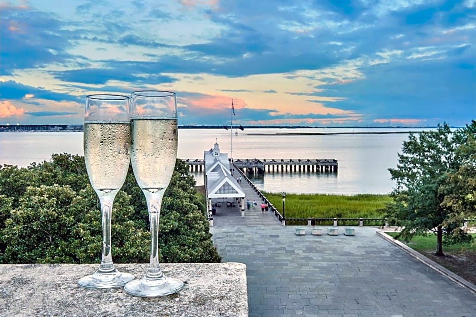 Harbourview Inn