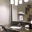 La Quinta Inn & Suites by Wyndham Dallas Hutchins