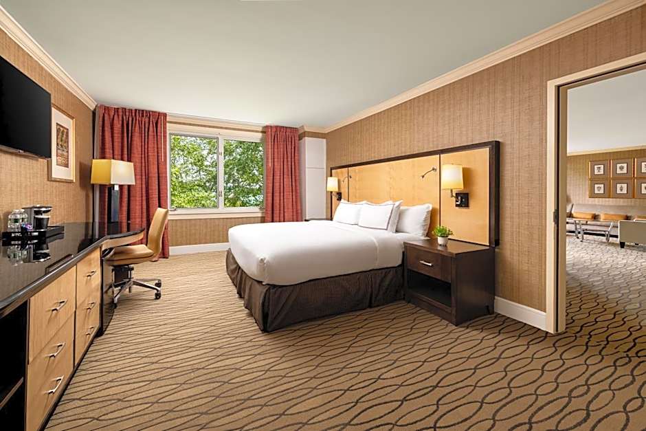 Sleepy Hollow Hotel