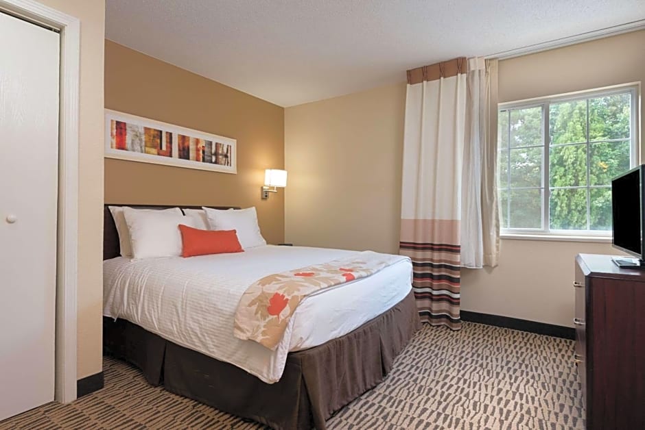 Hawthorn Suites By Wyndham Detroit Auburn Hills - photo 15