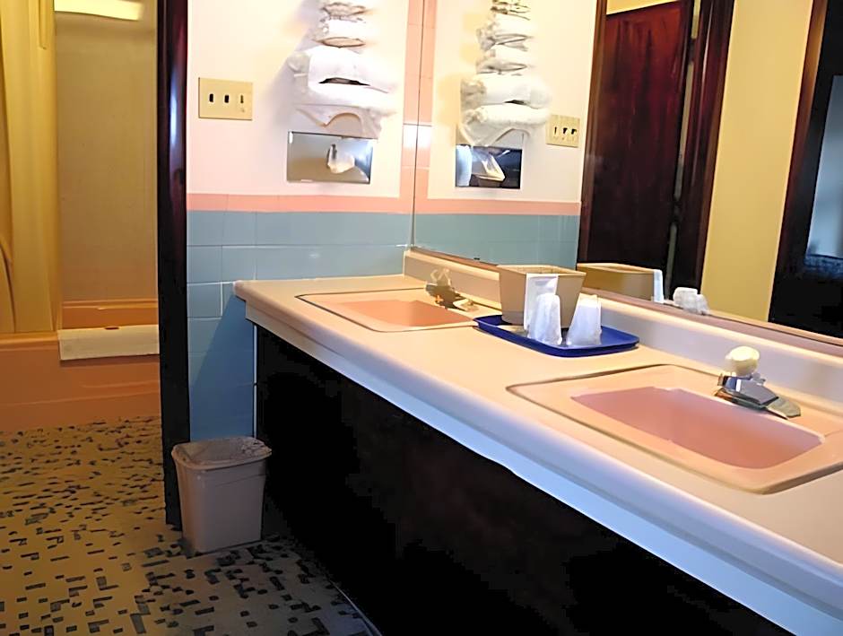 Tollway Inn Beloit