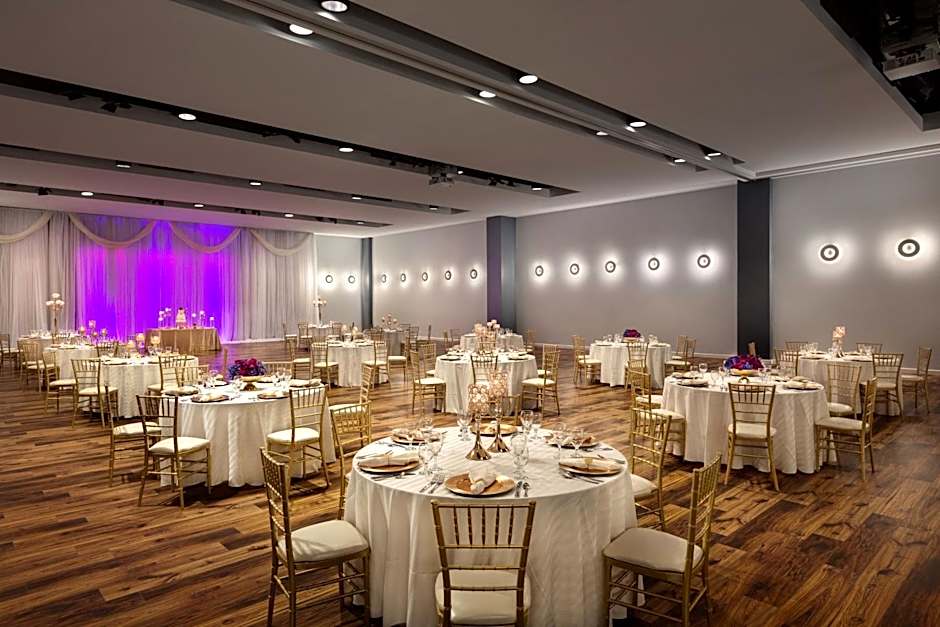 Twelve Midtown, Autograph Collection by Marriott