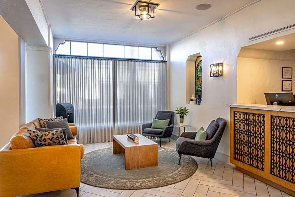 Hotel Virginia Santa Barbara, Tapestry Collection by Hilton