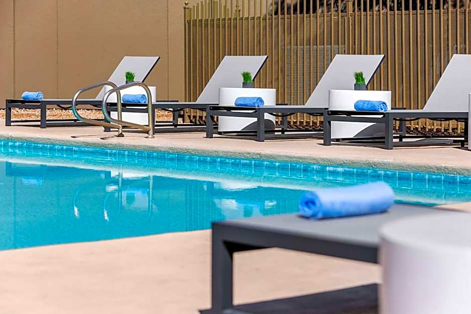 DoubleTree By Hilton Club Las Vegas Airport