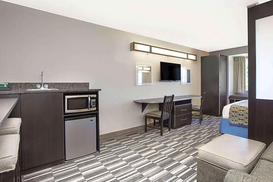 Microtel Inn & Suites By Wyndham Tuscaloosa Near University