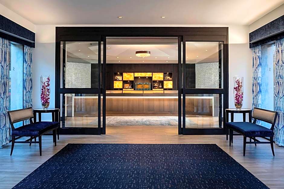 The Four Points by Sheraton Norwood Conference Center