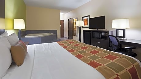 King Suite with Jetted Tub - Non-Smoking