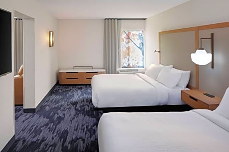 Suite with Two Queen Beds