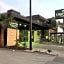 Country Inn & Suites by Radisson, Bakersfield, CA