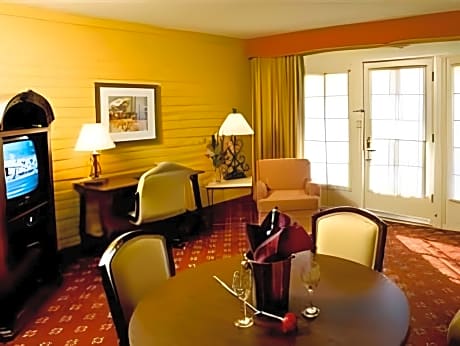 Queen Room - Non-Smoking