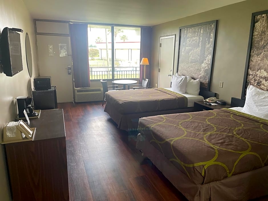 Super 8 by Wyndham Valdosta Mall