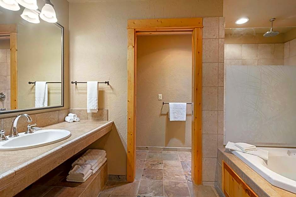 Best Western Ponderosa Lodge