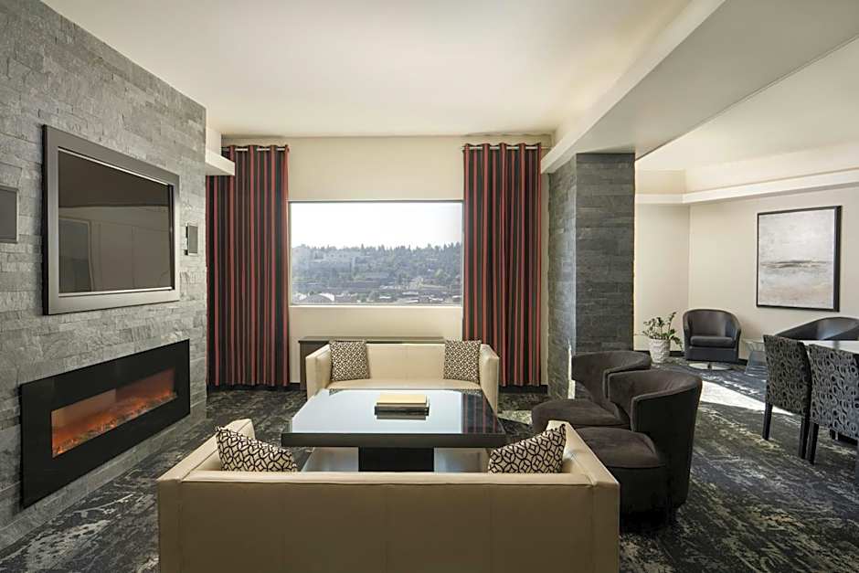 The Davenport Grand, Autograph Collection by Marriott
