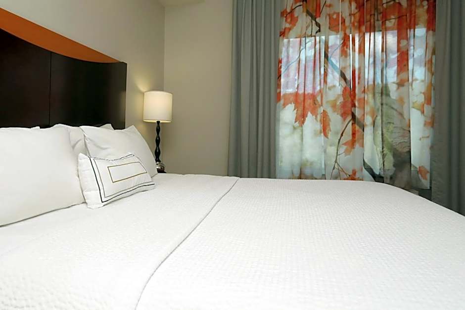 Fairfield Inn & Suites by Marriott Harrisburg West