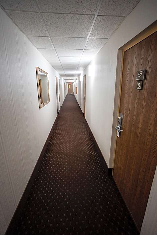 The Holland Hotel