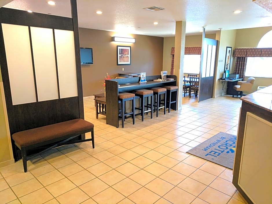 Microtel Inn & Suites By Wyndham Montgomery