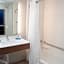 Holiday Inn Express Hotel & Suites Norfolk