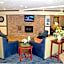 Days Inn & Suites by Wyndham Bridgeport - Clarksburg