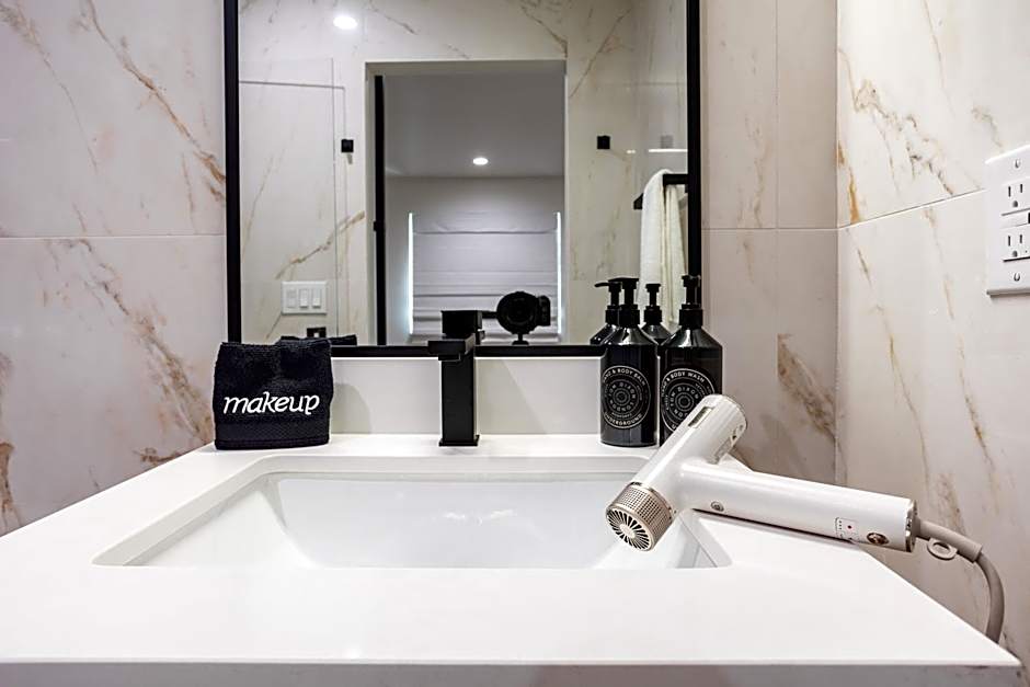 Hotel Bayit