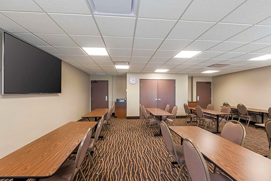 Sleep Inn & Suites West Des Moines near Jordan Creek