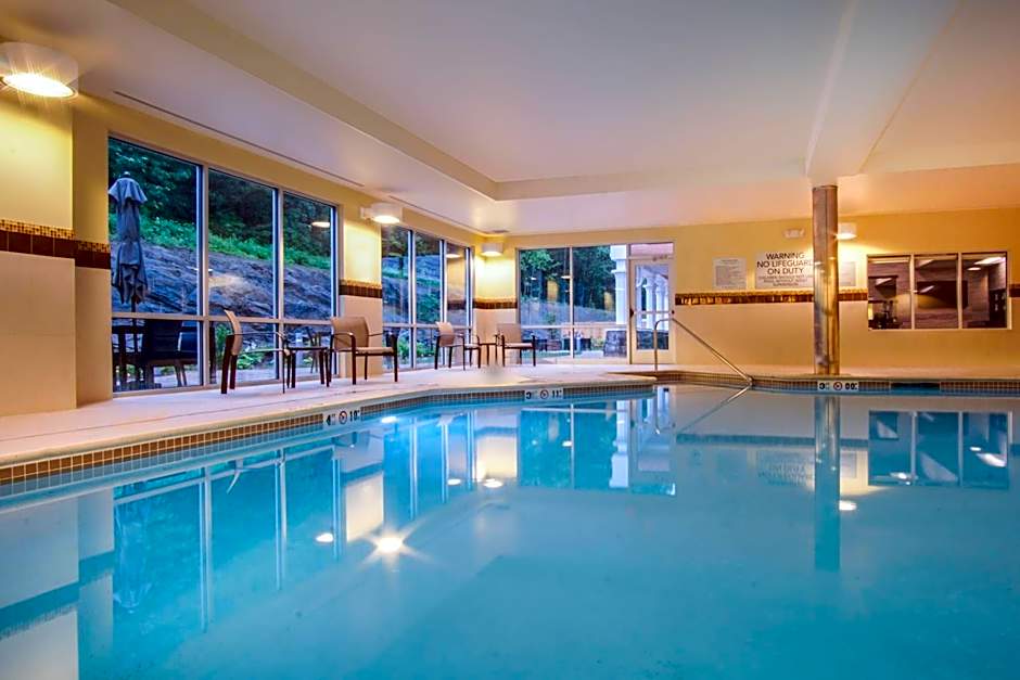 Courtyard by Marriott Lenox Berkshires