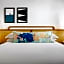 Lighthouse Hotel - Key West Historic Inns