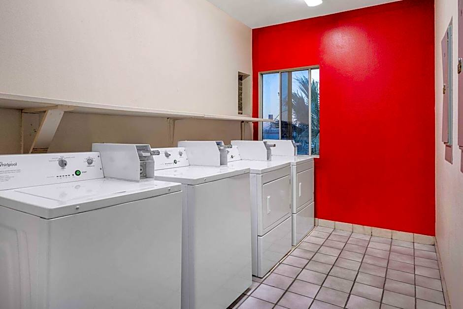 Ramada Limited Bakersfield North