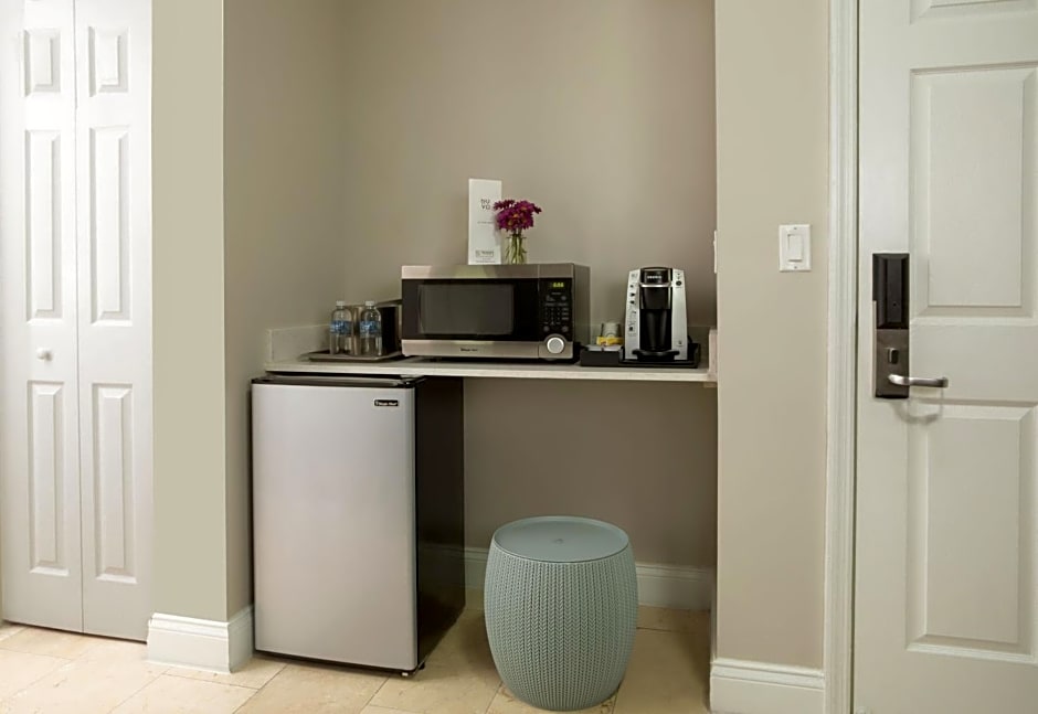 Nuvo Suites Hotel - Miami / Doral