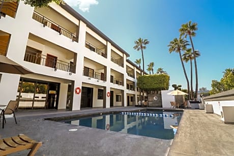 Hotel Hacienda Del Rio