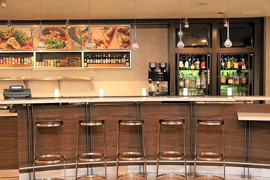 Courtyard by Marriott Waterbury Downtown