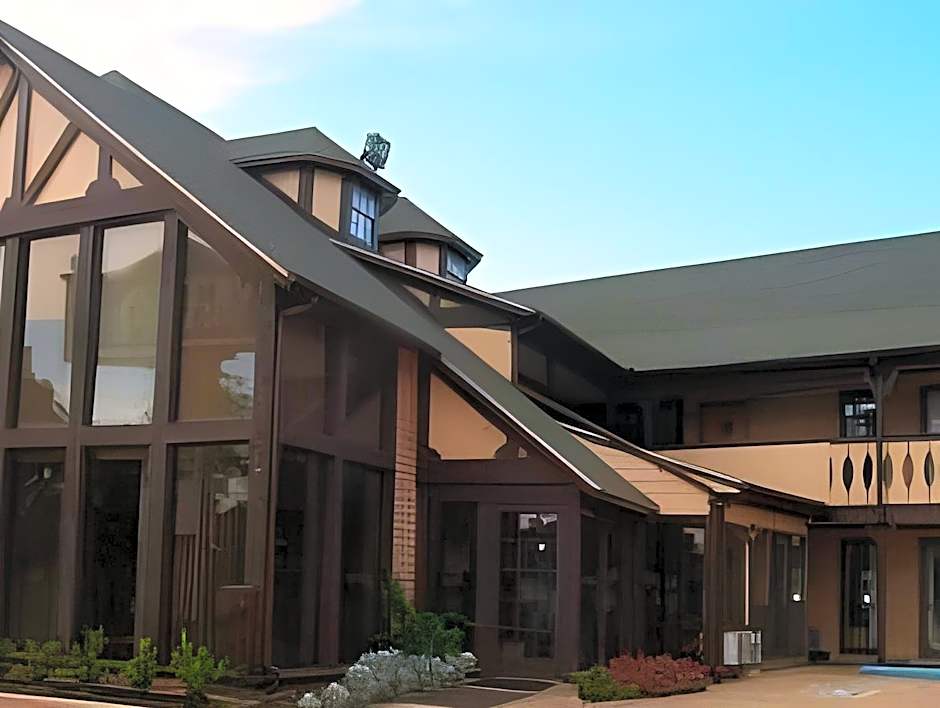 Victorian Inn & Suites