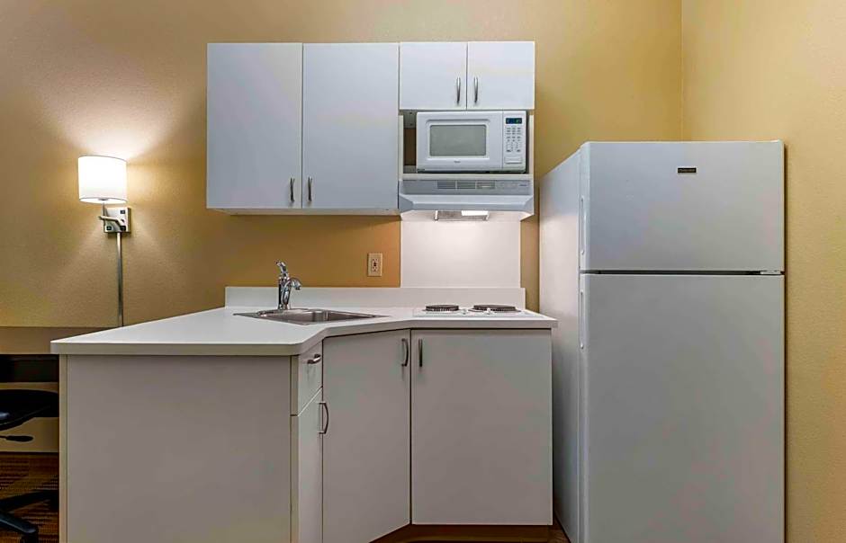 Extended Stay America Suites - Chicago - Skokie