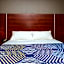 Sky Hotel Flushing/Laguardia Airport