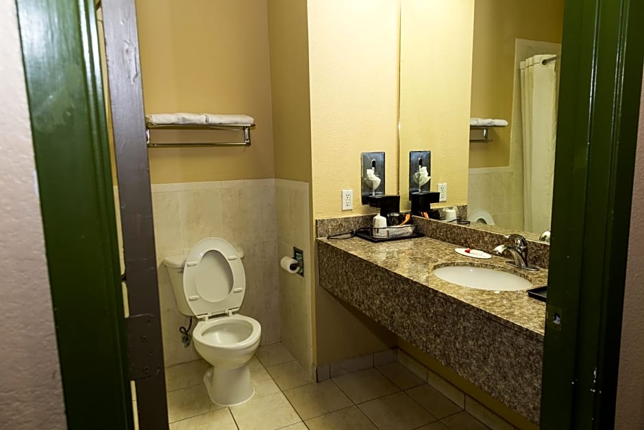 Red Lion Inn & Suites IAH Airport East