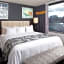 Saint Kate - The Arts Hotel