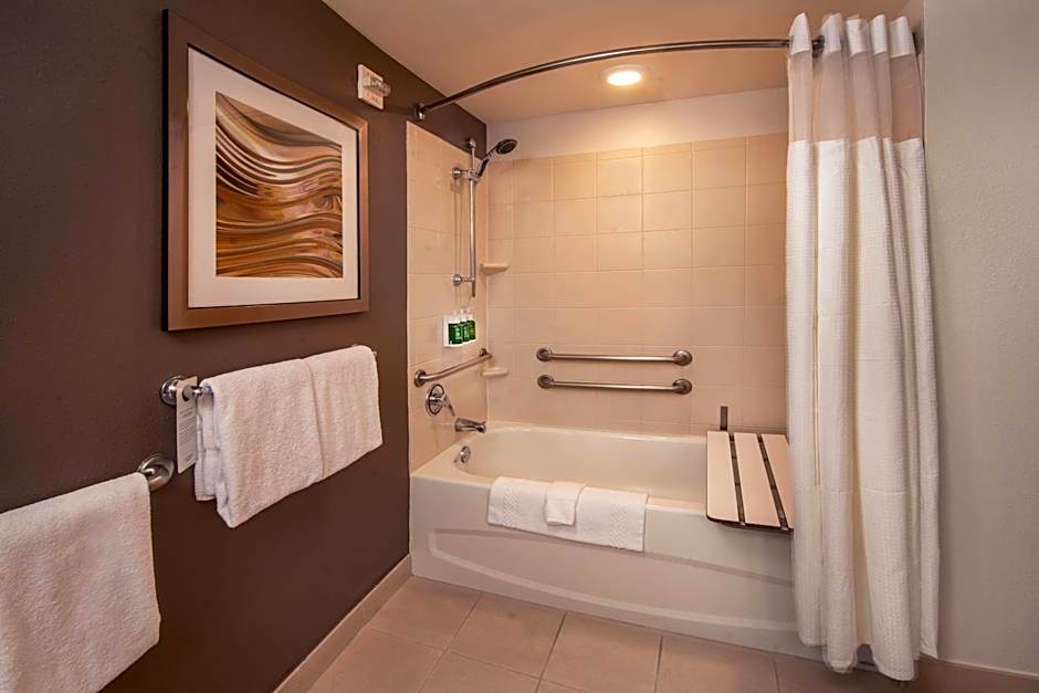 Courtyard by Marriott Dunn Loring Fairfax